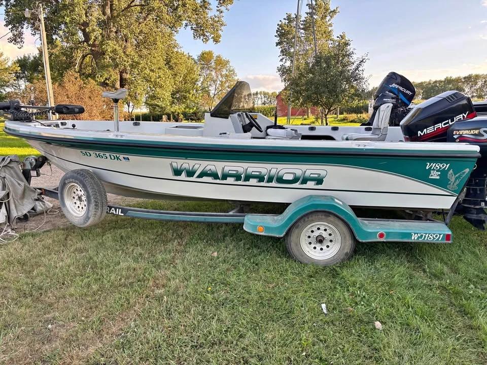 1998 Warrior 1891 Side Console