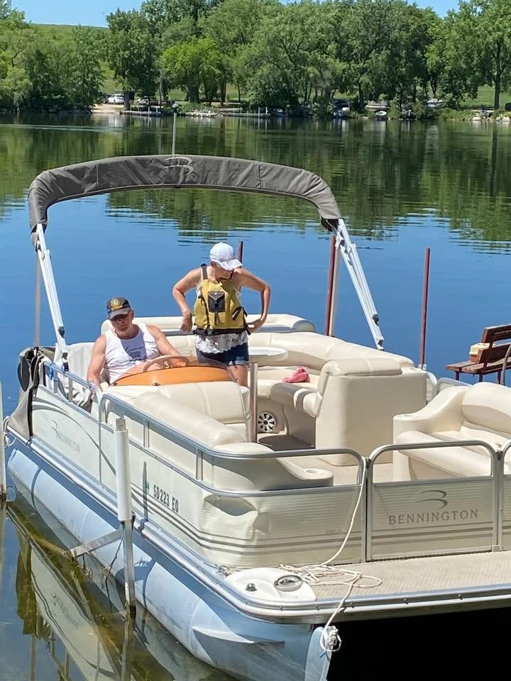 2006 Bennington 20 Pontoon