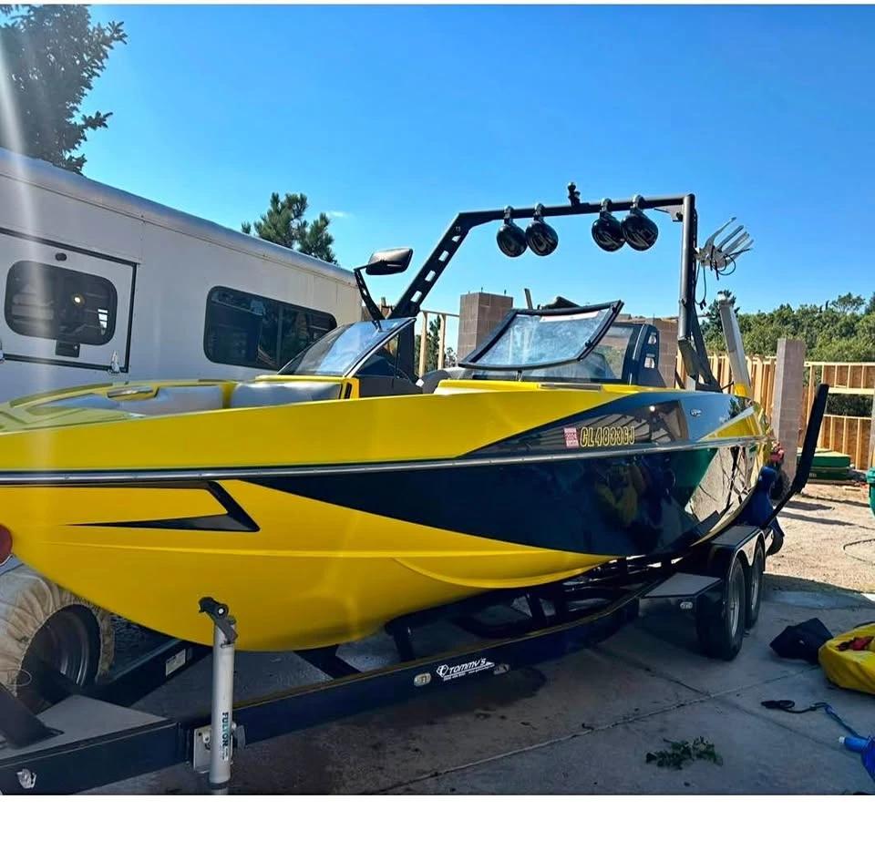 2016 Axis T22