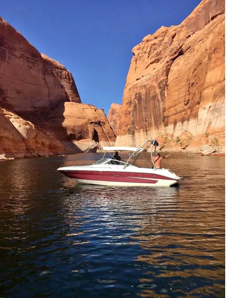 1994 Sea Ray 220BR Open Bow