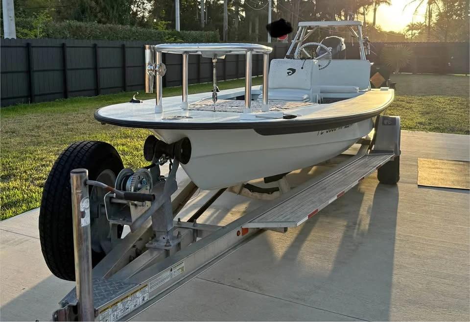 2004 Dolphin Super Skiff