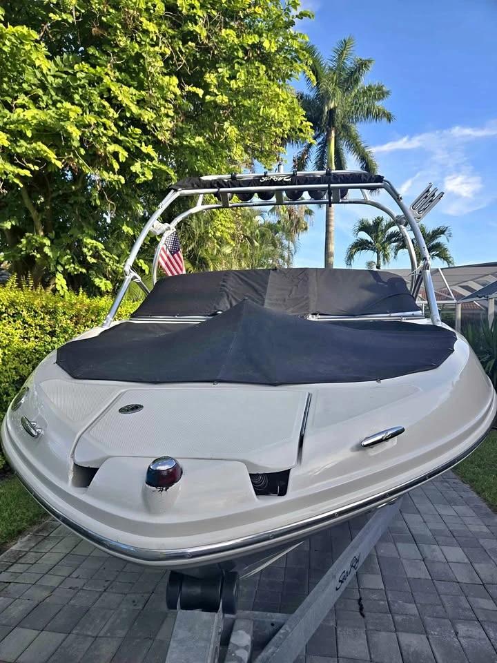2008 Sea Ray 210 Select