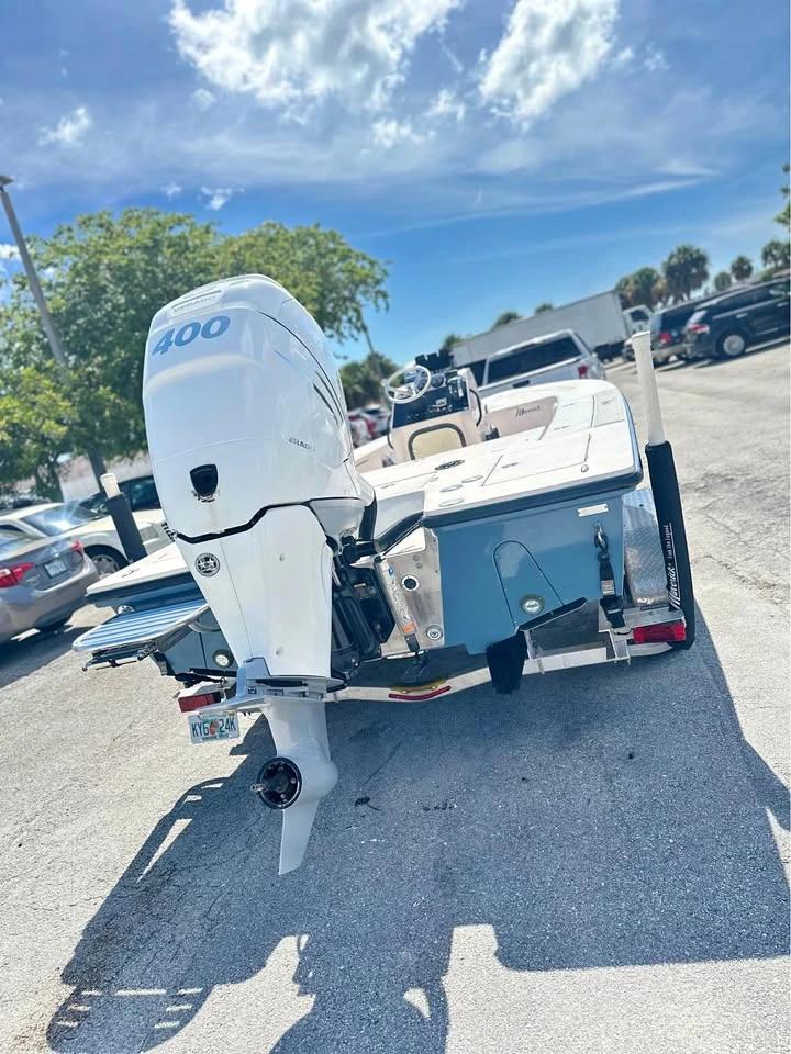 2004 Maverick Master Angler 21