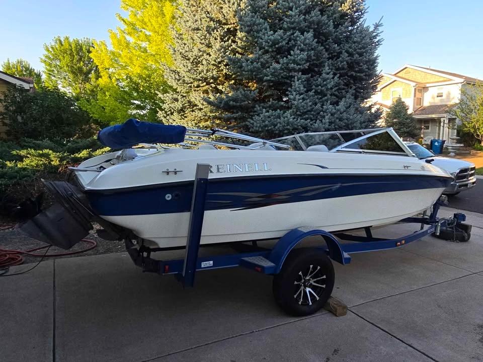 2004 Reinell 203