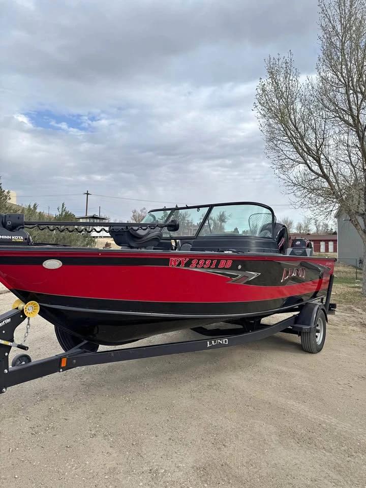 2021 Lund Impact 1875 XS
