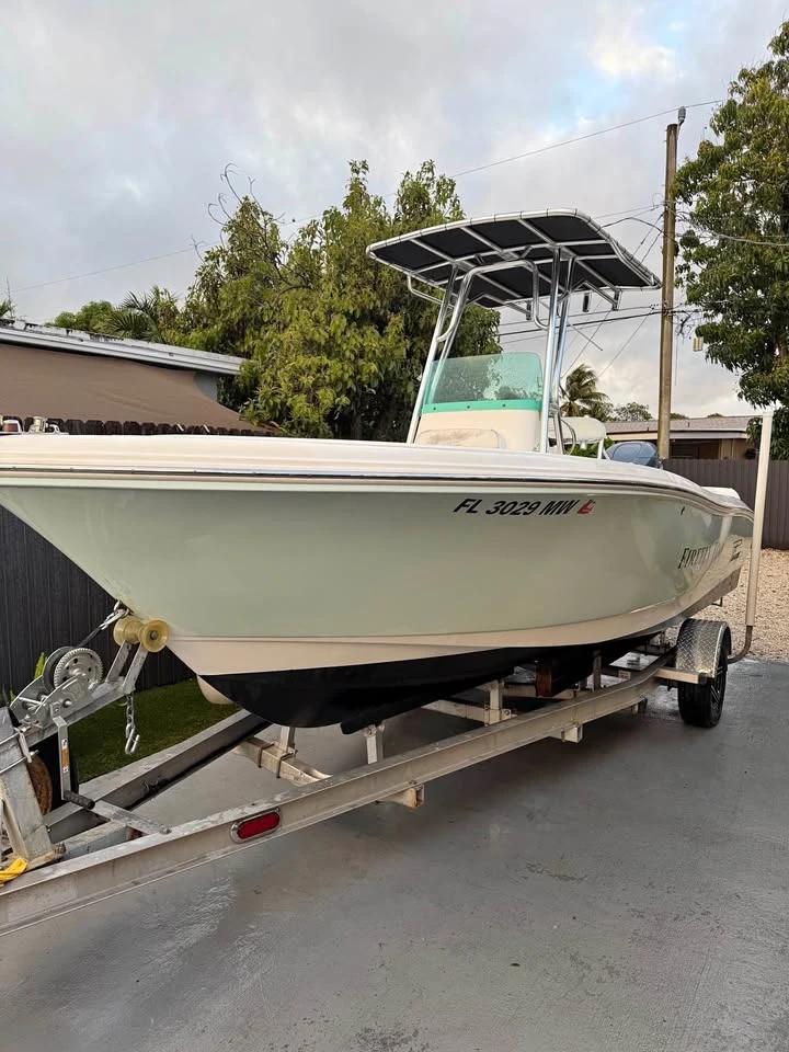 2005 Pioneer Sportfish 20