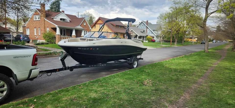 2017 Bayliner VR5
