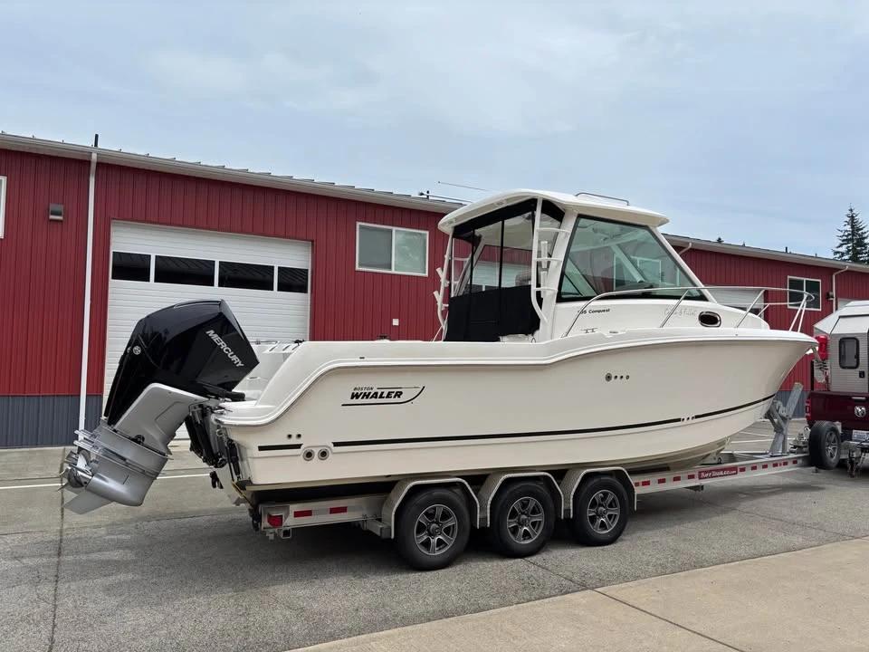 2020 Boston Whaler 285 Conquest