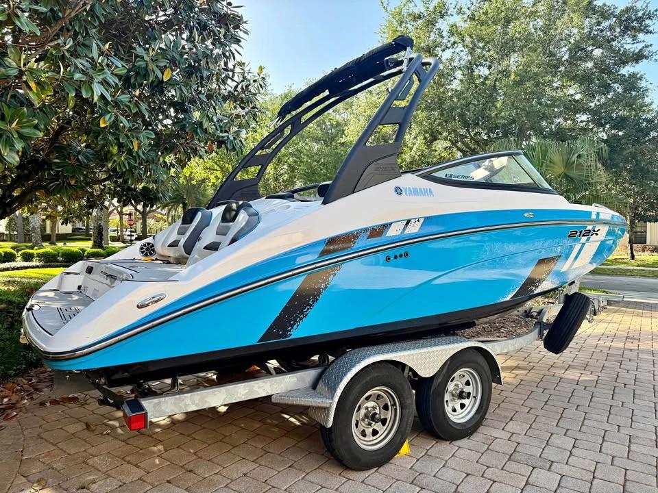 2021 Yamaha 212XE Wake Series