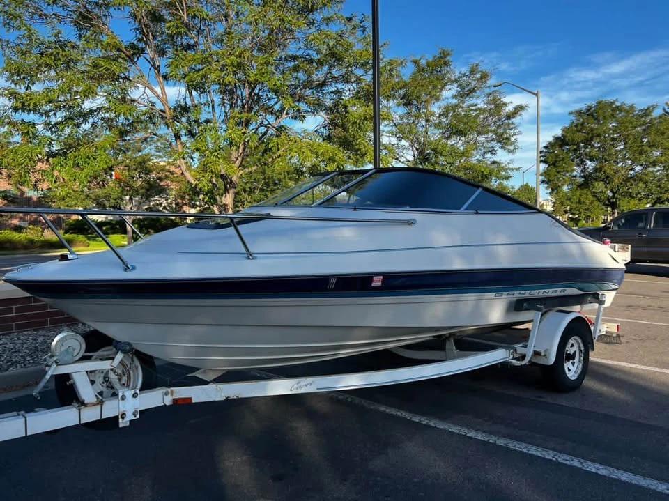 1995 Bayliner Capri 2052 LS