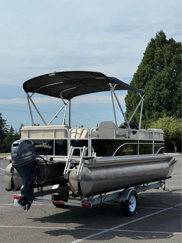 2015 20’ Sunchaser Pontoon Boat DS8520 DS8520