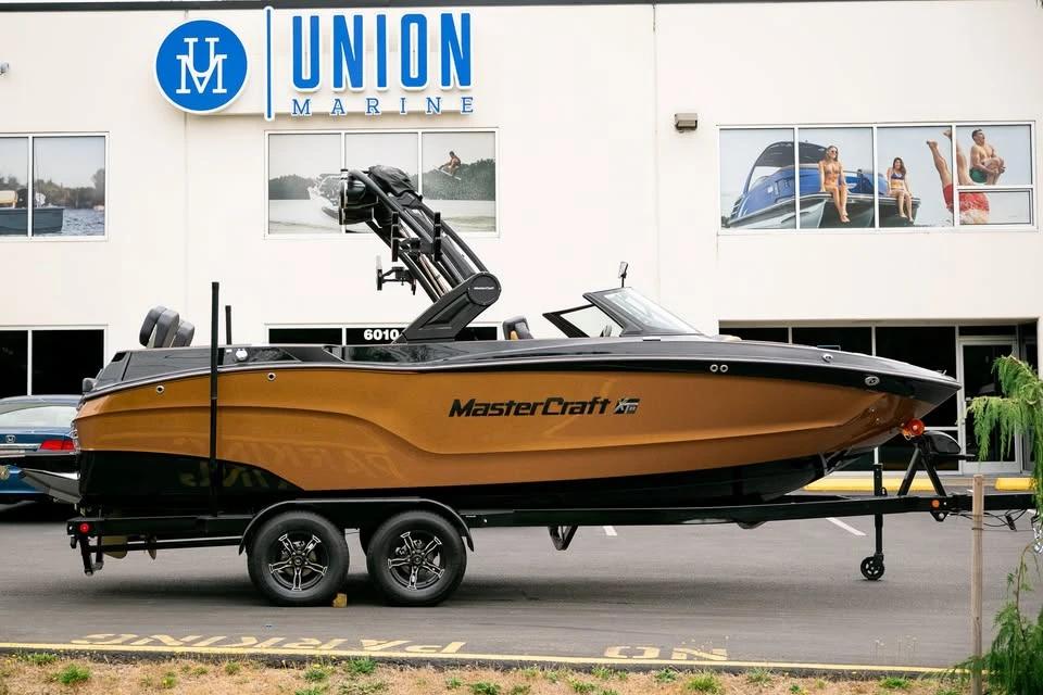 2024 MasterCraft xt23