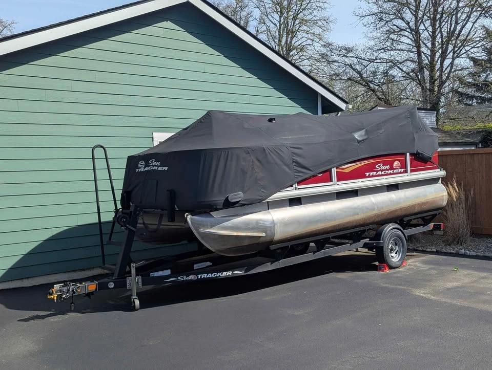 2021 Sun Tracker bass buggy 18 dlx Bass Buggy 18 DLX