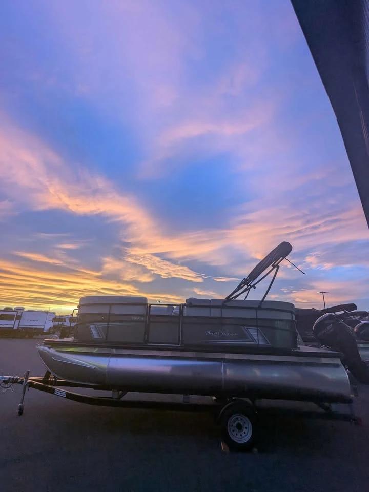 2026 Sunchaser 18 lr vista