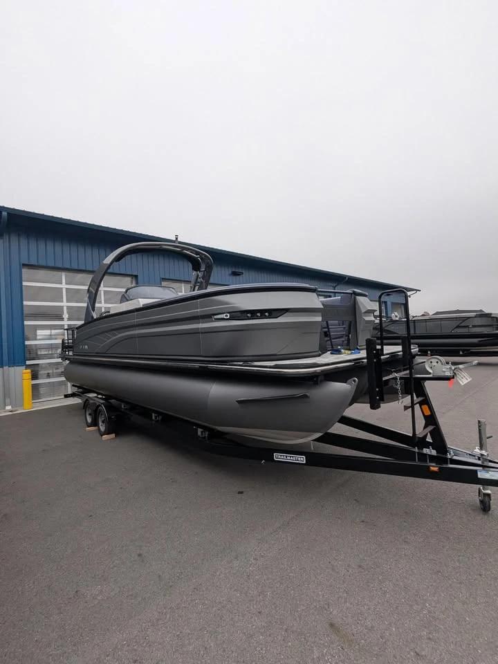 2026 Sylvan g-5 clz dc luxury tritoon pontoon