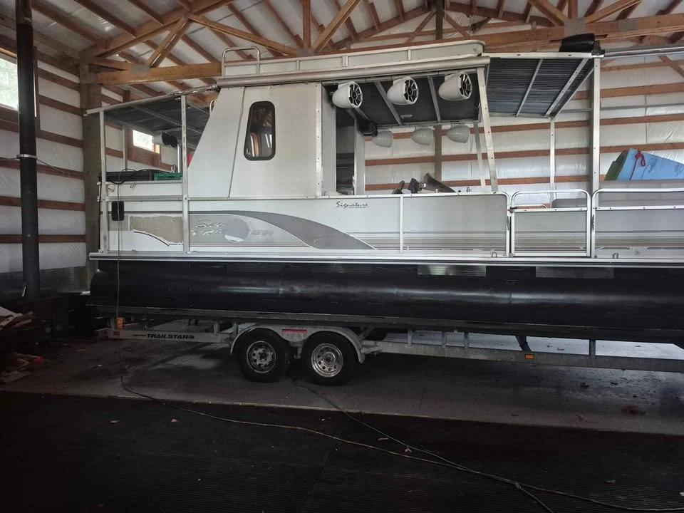 2007 suntracker toon 30f