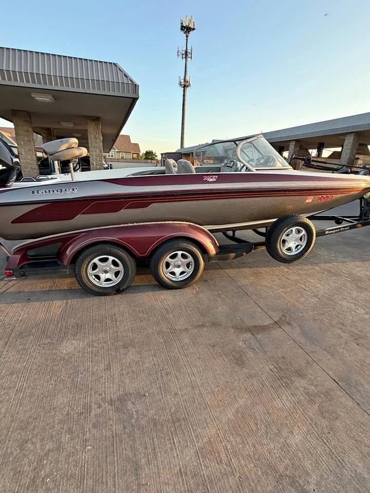 2003 Ranger 210