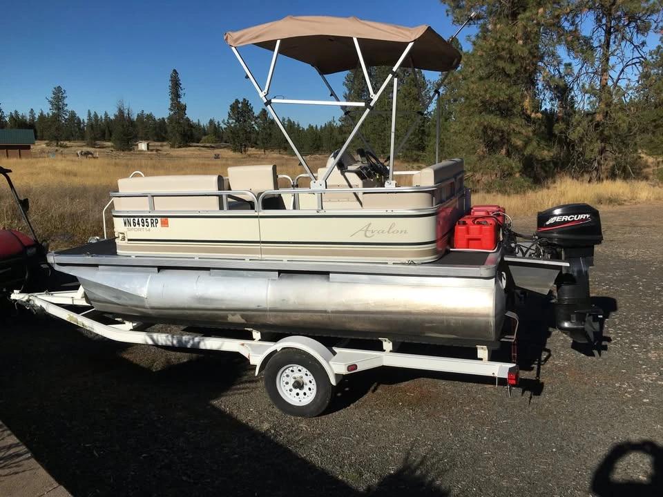 2004 Pontoon Boat 14 Ft. 2004 Avalon Venture 14