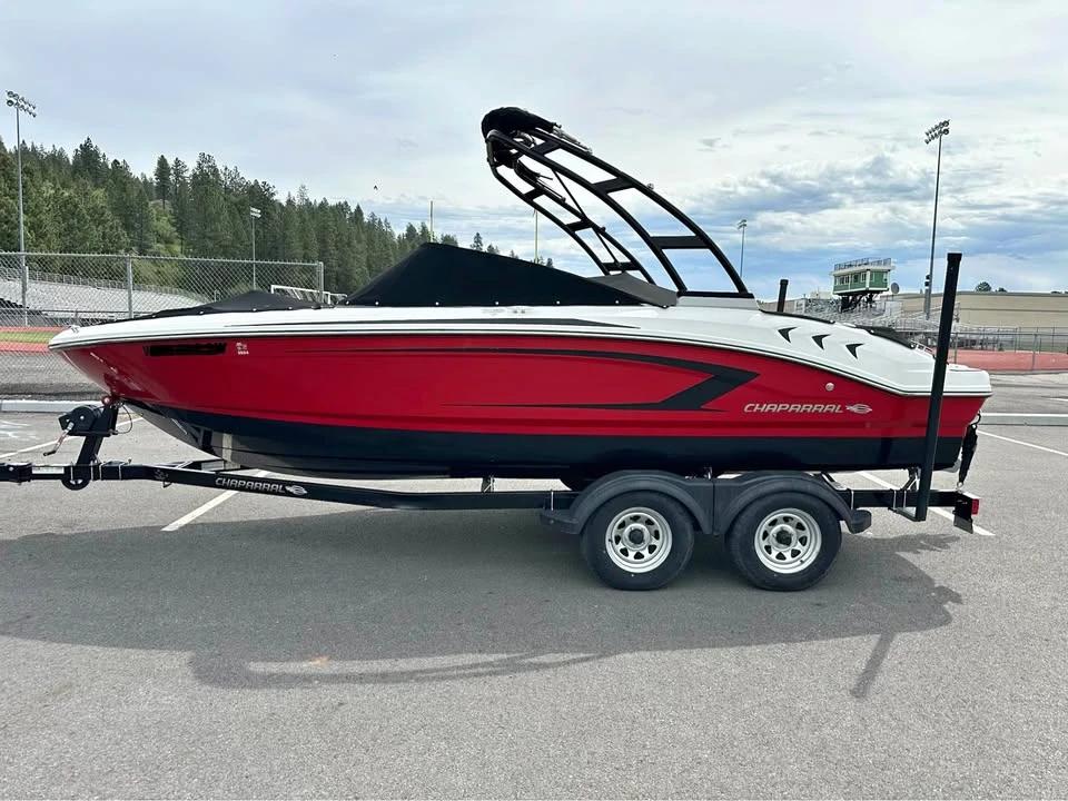 2017 Chaparral H20 21 Foot Sport 21 H2O Sport