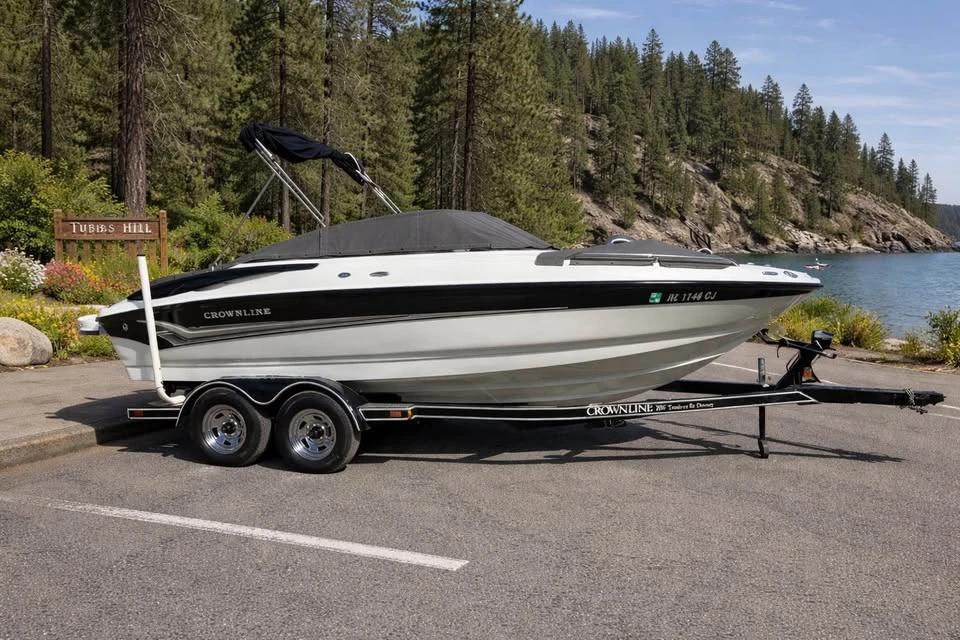 2005 Crownline Deckboat Crownline 220 EX
