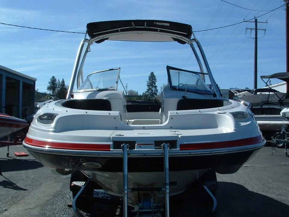 2014 Four Winns 224 funship F224