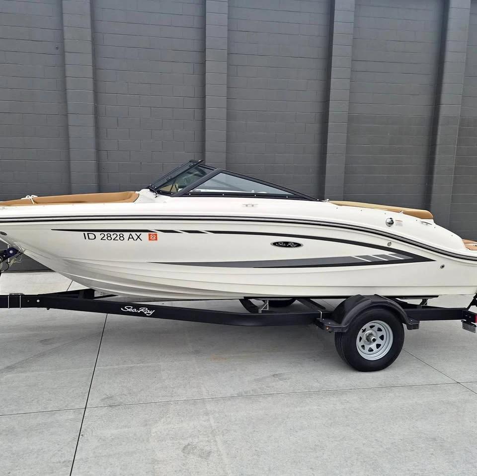 2017 Sea Ray 190 spx SPX 190