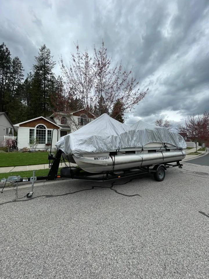 2004 Sun Tracker 21' Pontoon Party Deck 21
