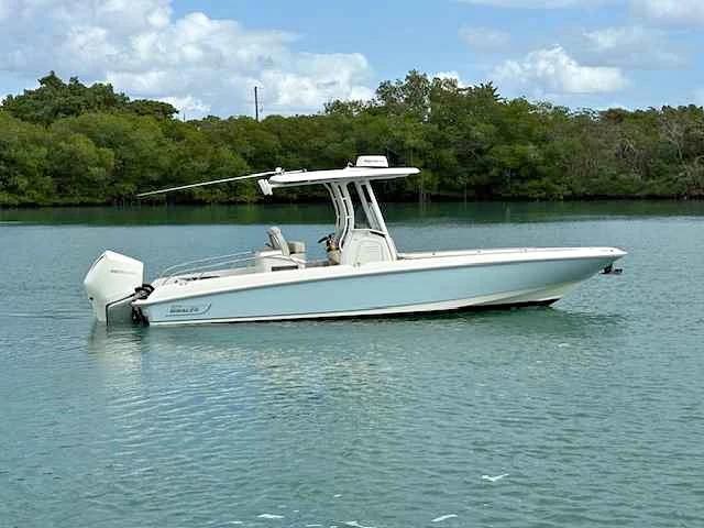 2022 Boston Whaler 27 Dauntless