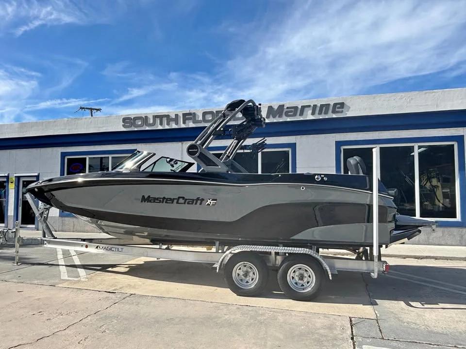 2026 MasterCraft XT24