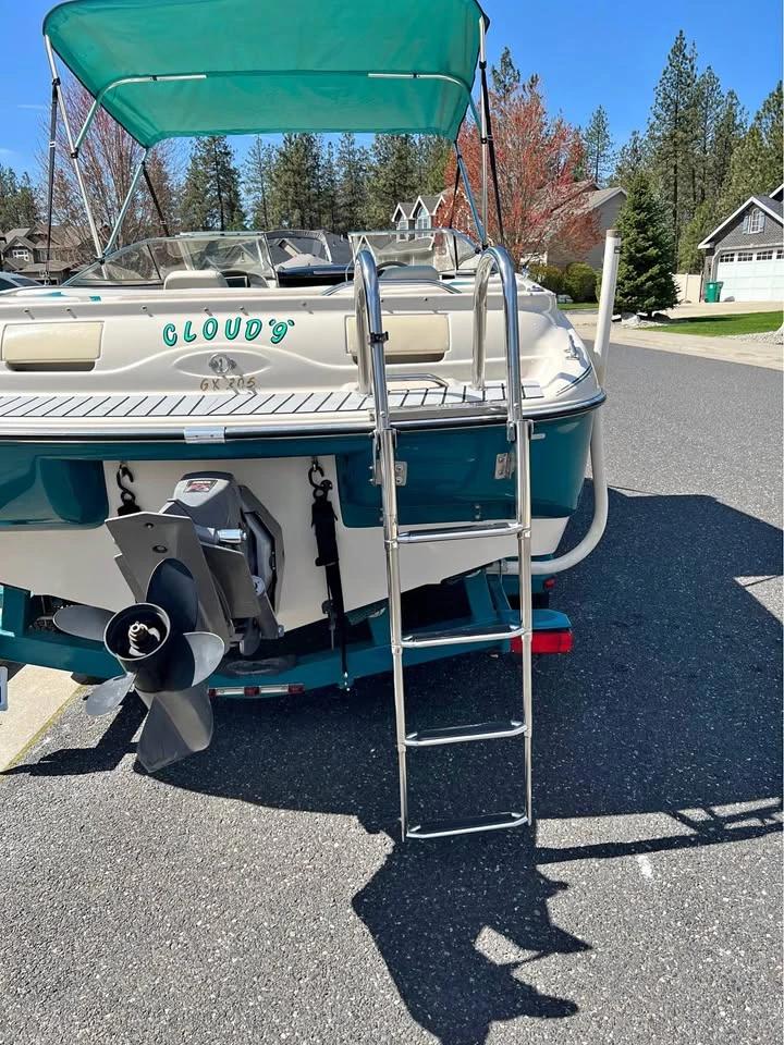2000 Beautiful 2000 20’ Glastron Boat GX 205