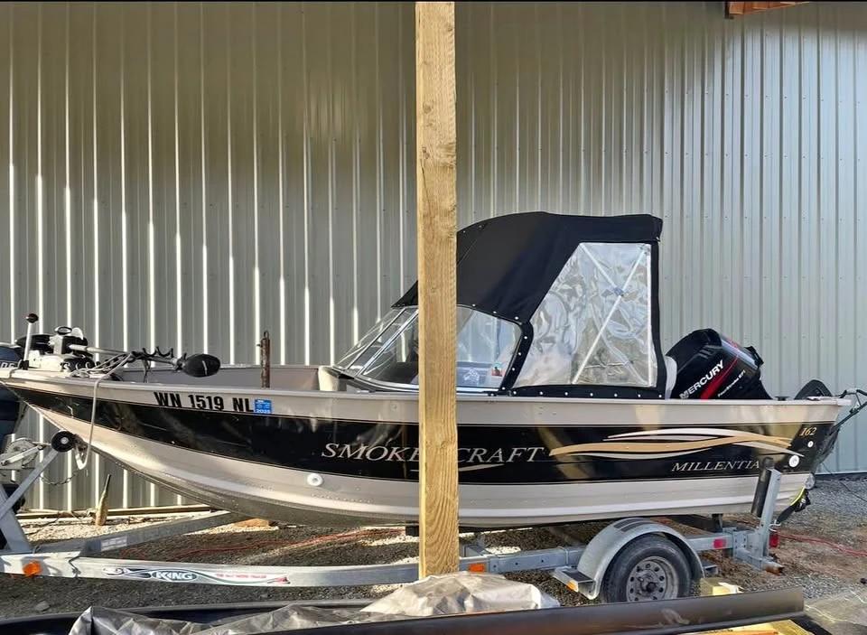 2002 smokercraft Millentia 162 162 Millentia