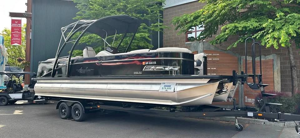 2022 2585 Catalina platinum triple pontoon boat Catalina Platinum QL 2585