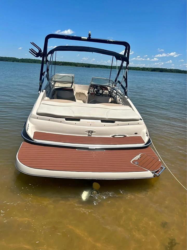 2006 Glastron 205