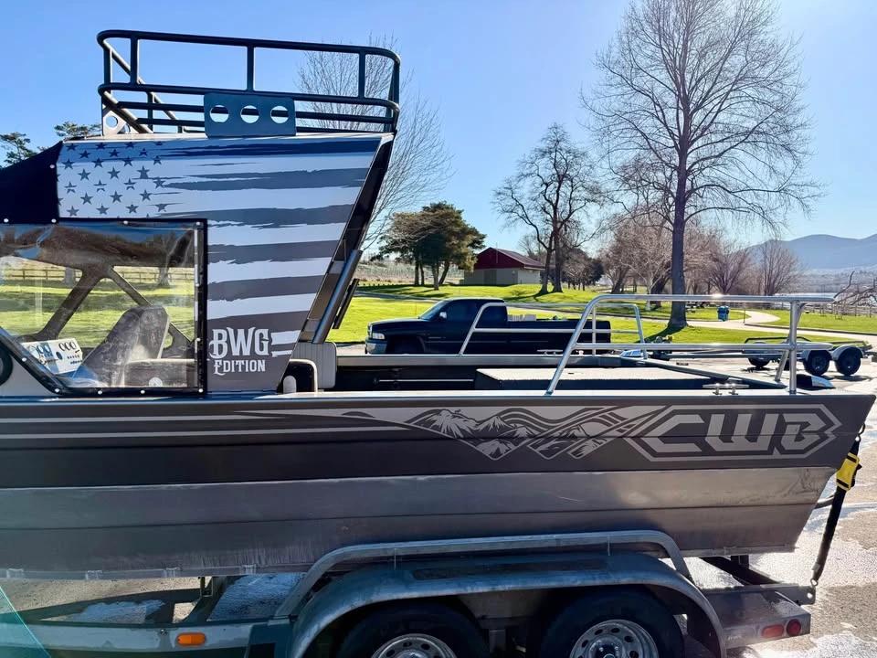 1999 Customweld jet boat cobra