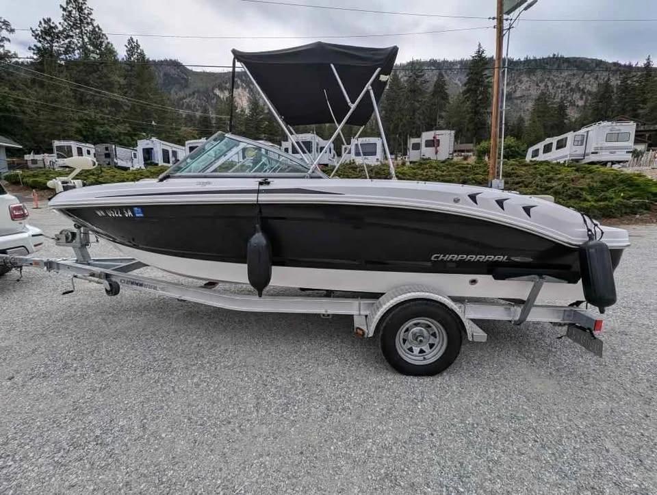 2013 Chaparral ski & fish 18 SF