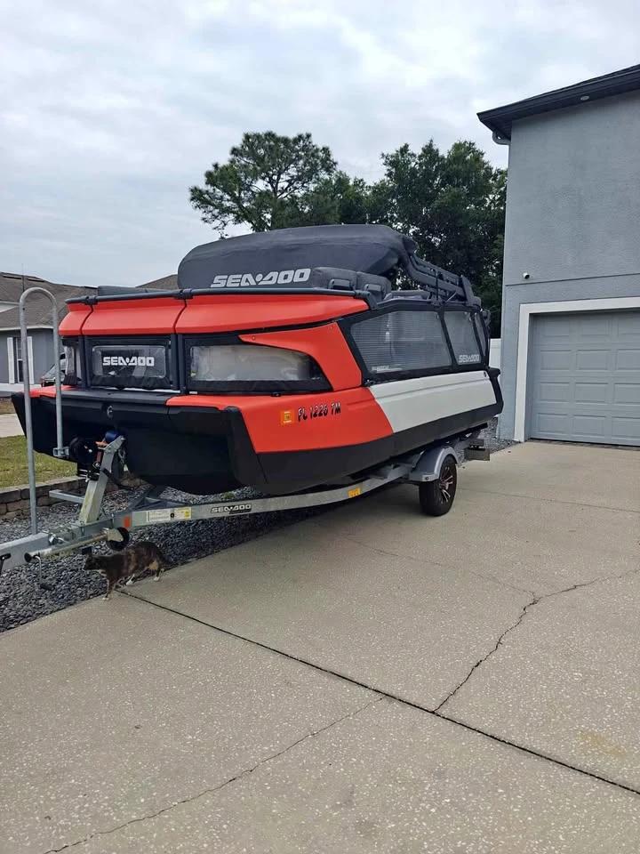 2023 Sea-Doo Switch 230 Cruise