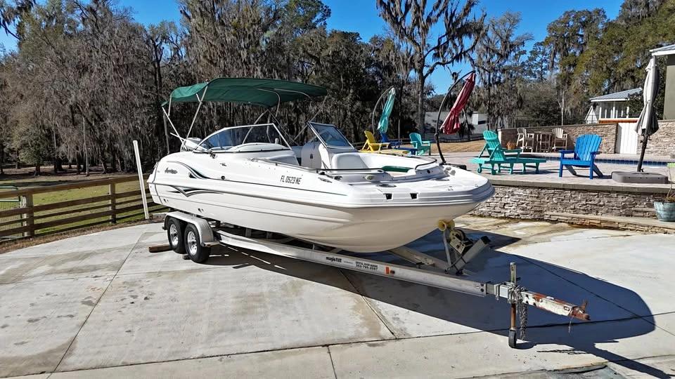 2006 Hurricane Sun Deck 230 (SD 230)