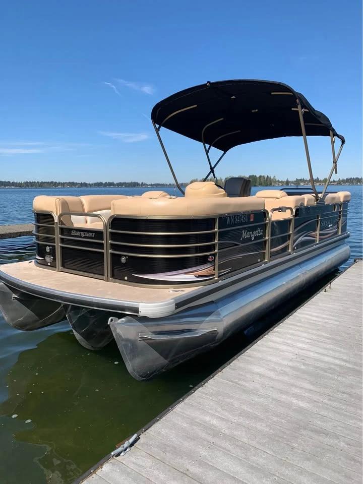 2009 San-Pan limited 2200 triple pontoon
