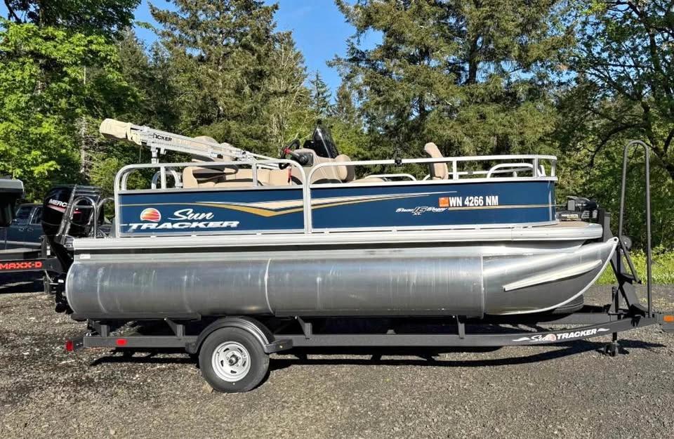 2024 Sun Tracker xl bass buggy
