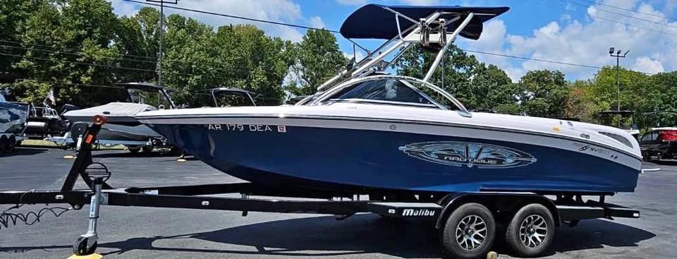 2005 Nautique SV211