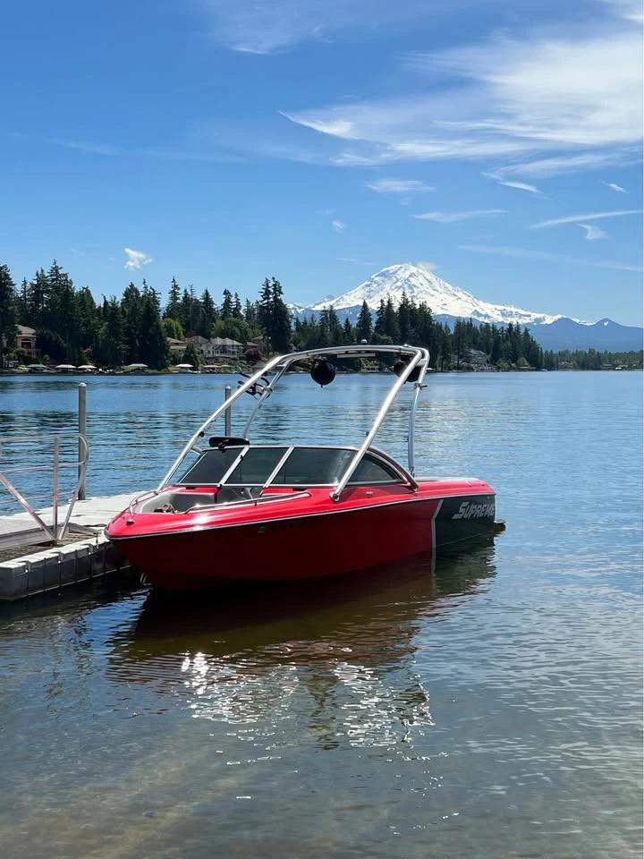 2007 Supreme V220 Wake Boat V220