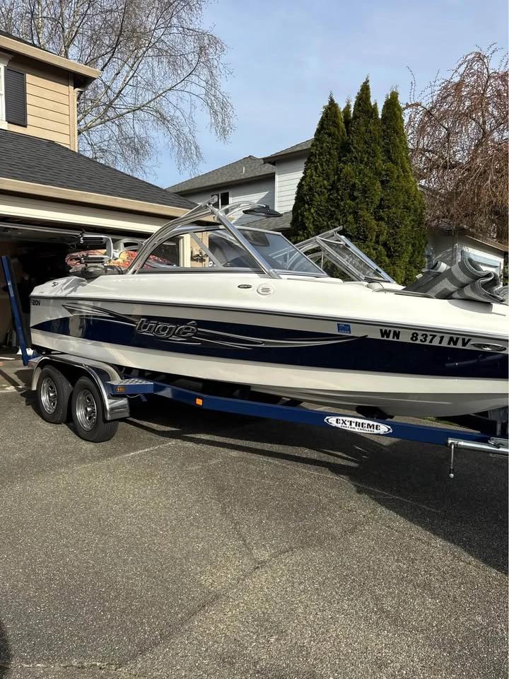 2007 2007 Tige 20V Wake Boat w/ Trailer 20V