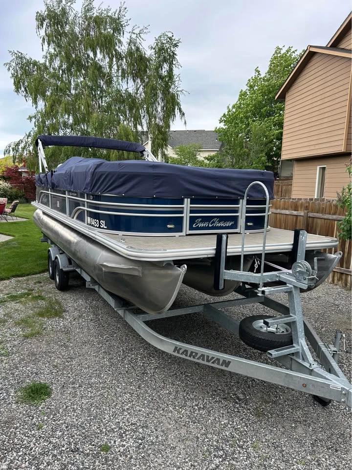 2018 Sunchaser 14 passenger