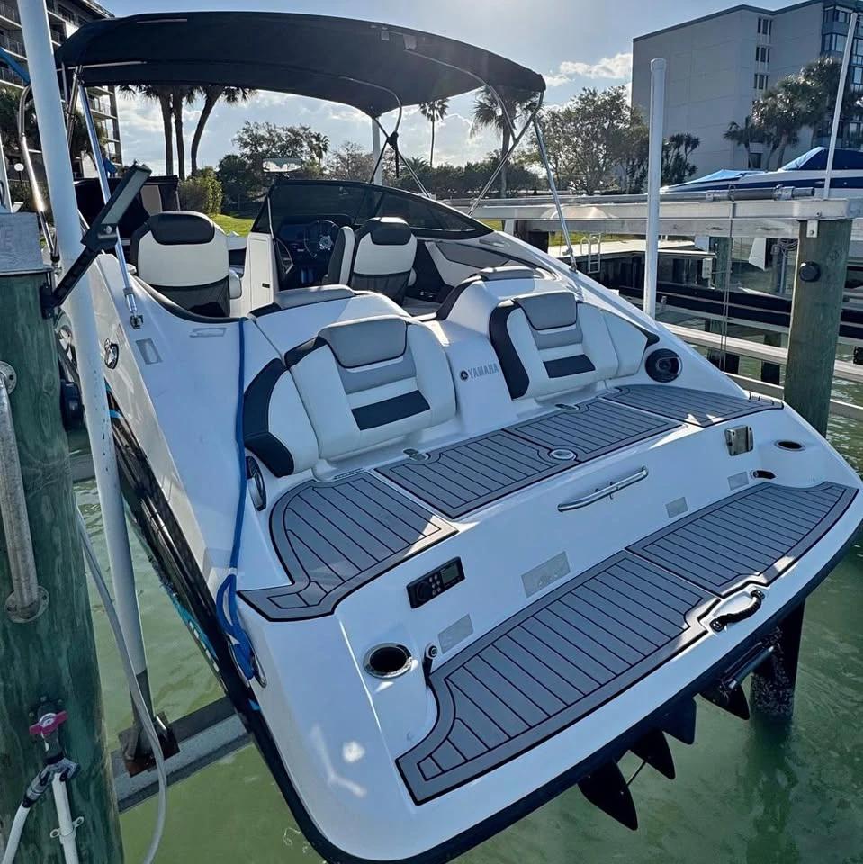 2021 Yamaha 212X