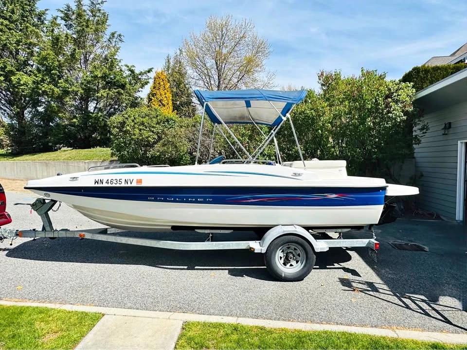 2006 Bayliner Deck boat 197 SD