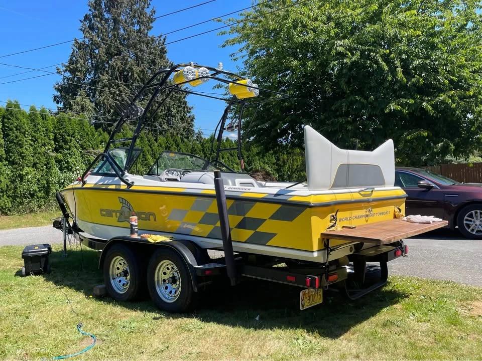 2003 ski centurion ski boat Falcon Air
