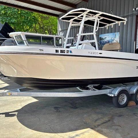2021 Bayliner trophy t22cc Trophy T22CC