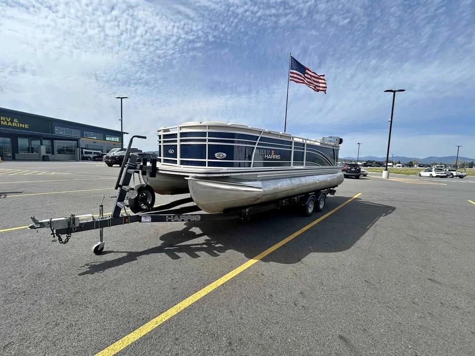 2016 Harris sun liner 220