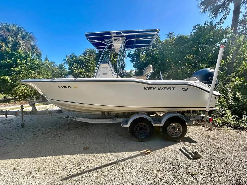 2015 Key West 219 FS (Family Sportsman)