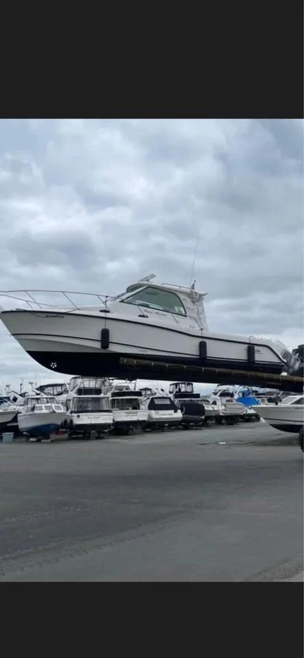 2026 Boston Whaler 345 conquest-250 hrs 345 Conquest